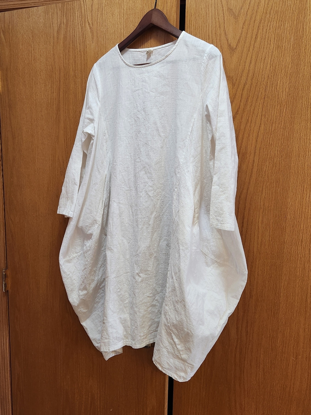 Women’s Long Sleeve White Balloon Dress